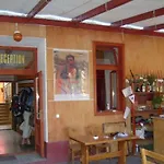 Hullam Albergue Révfülöp
