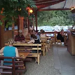 Hullam Révfülöp
