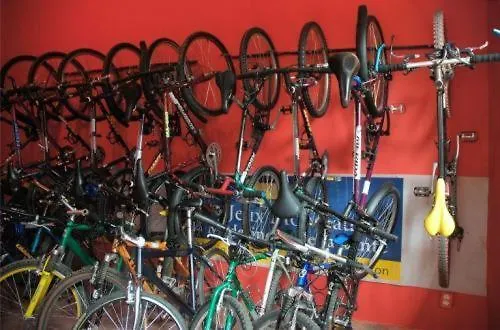 אכסניה Hullam *