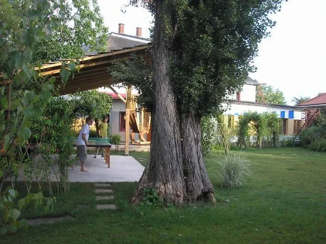 Hostel Hullam Révfülöp