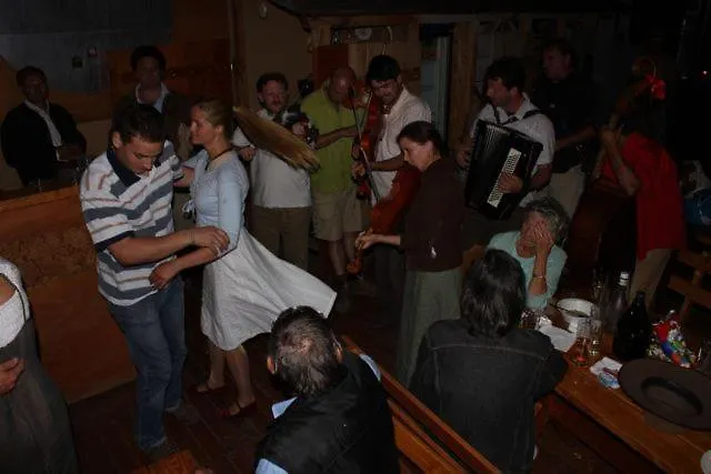 Hullam רבפולופ